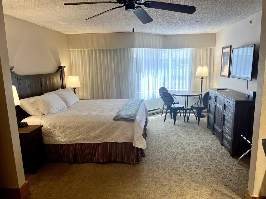 Mt Cb Mountain Side With King Bed, Hot Tub, Pool & Kitchen! Apartment Crested Butte Exterior photo